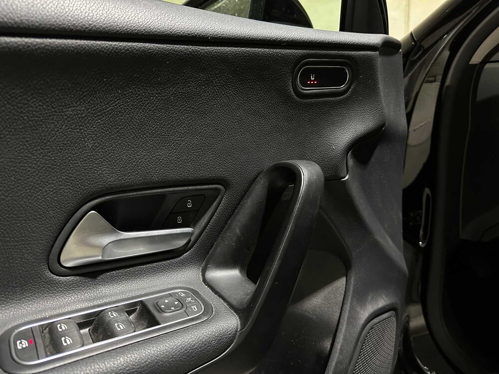 Mercedes-Benz A160 Business Solution A-klasse 109pk 2021, L-307-DD
