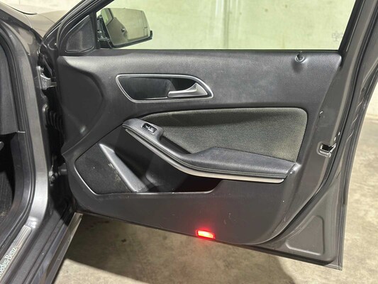 Mercedes-Benz A160 Sport Edition 102pk 2018 A-klasse, SN-562-R