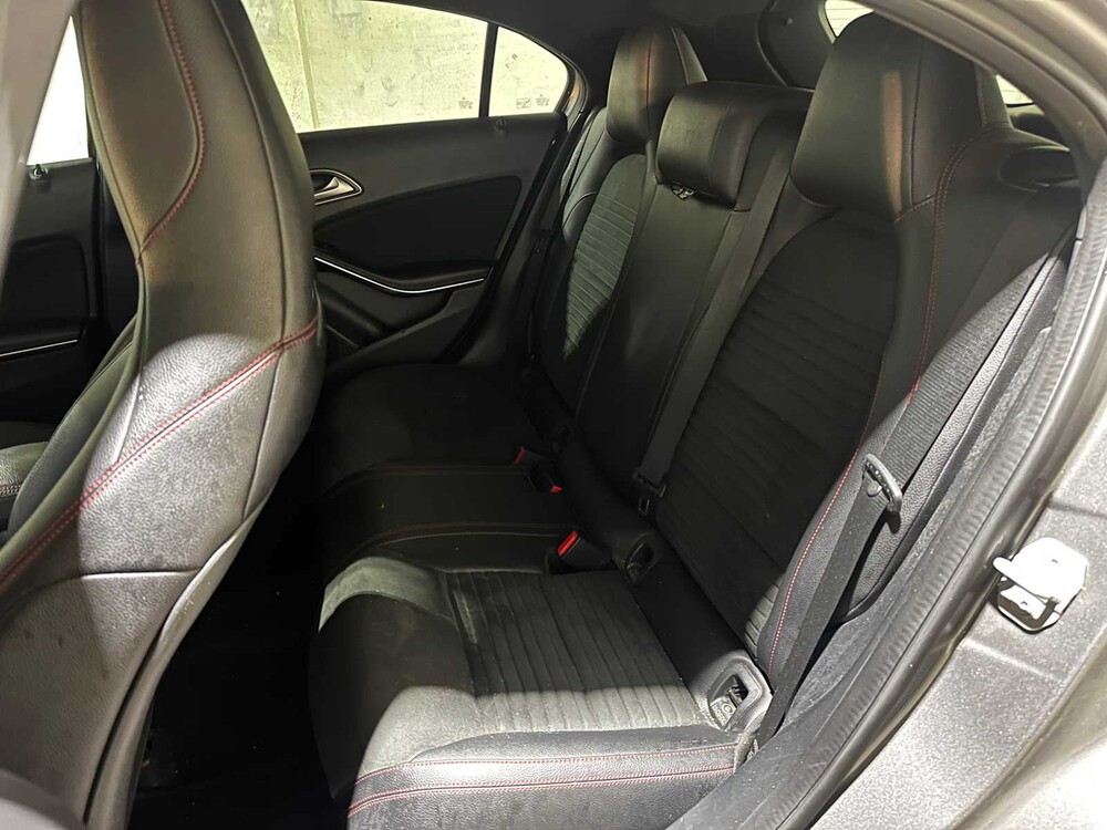 Mercedes-Benz A180 Ambition 122pk 2017 A-klasse, NG-468-V