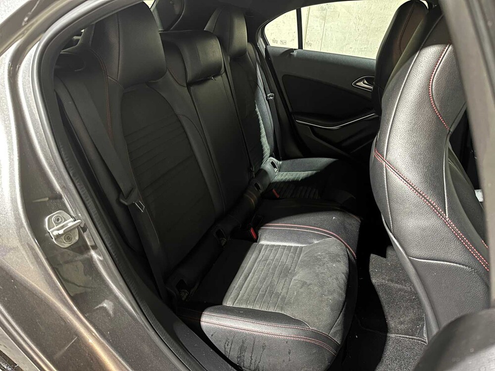 Mercedes-Benz A180 Ambition 122pk 2017 A-klasse, NG-468-V