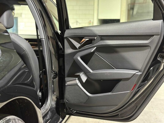 Audi A3 Limousine 30 TFSI S Edition 110pk 2021, Z-259-RT