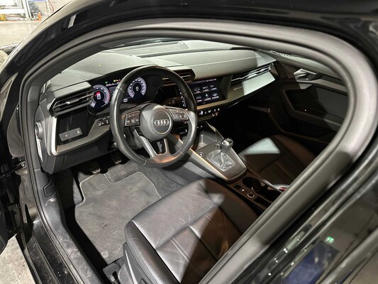 Audi A3 Limousine 30 TFSI S Edition 110pk 2021, Z-259-RT