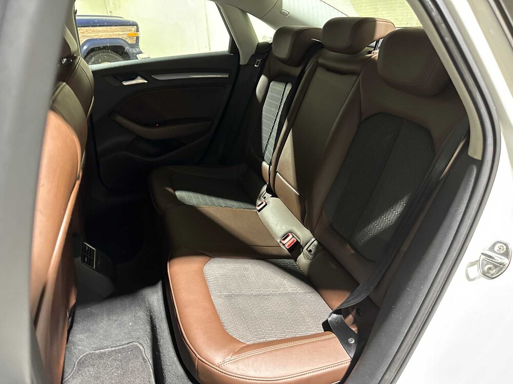 Audi A3 Limousine 1.4 TFSI CoD Ambiente Pro Line Plus 150PS 2015, 5-ZFD-12