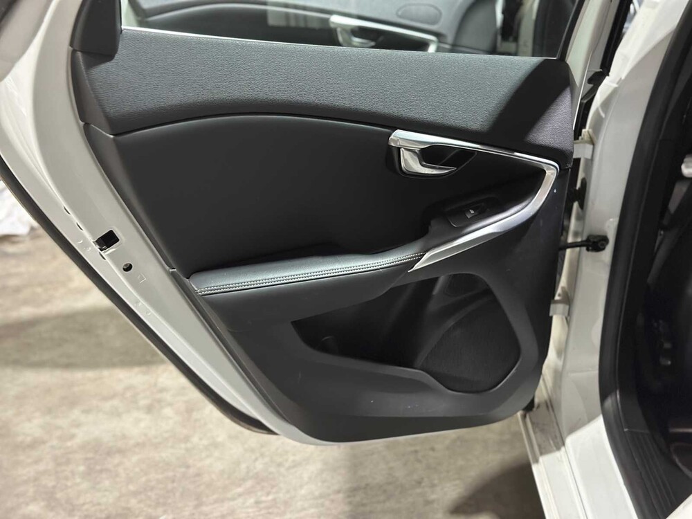 Volvo V40 2.0 D3 Business Sport 150PS 2017, PR-110-K