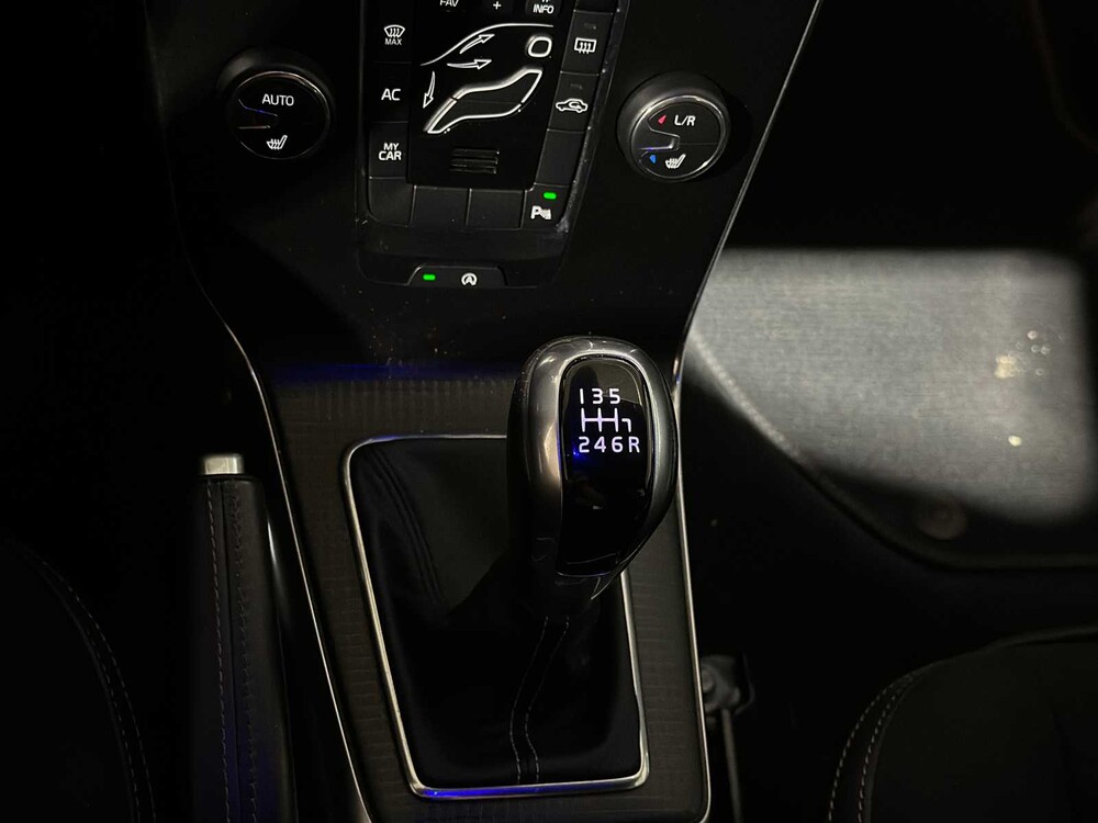 Volvo V40 2.0 D3 Business Sport 150PS 2017, PR-110-K