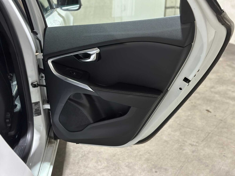 Volvo V40 2.0 D3 Business Sport 150PS 2017, PR-110-K