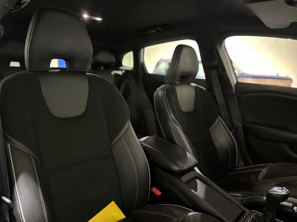 Volvo V40 2.0 D3 Business Sport 150PS 2017, PR-110-K