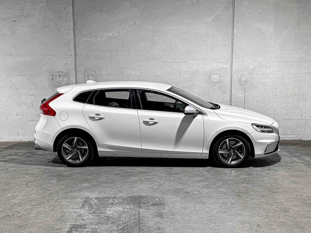 Volvo V40 2.0 D3 Business Sport 150PS 2017, PR-110-K