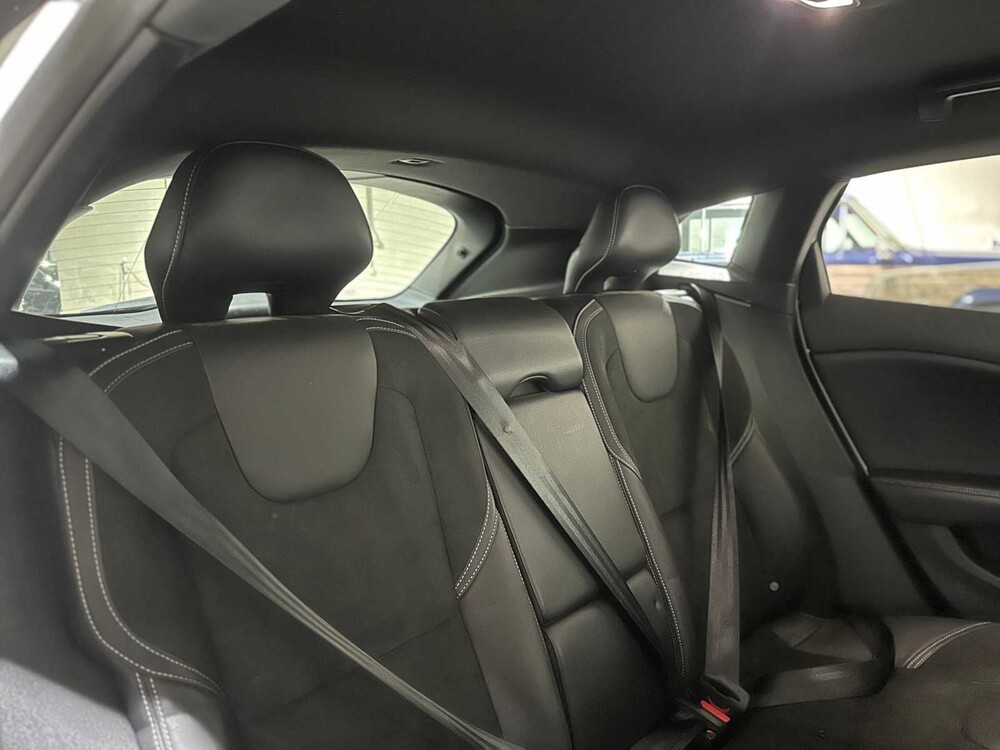 Volvo V40 2.0 D3 Business Sport 150PS 2017, PR-110-K