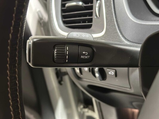 Volvo V40 2.0 D3 Business Sport 150pk 2017, PR-110-K