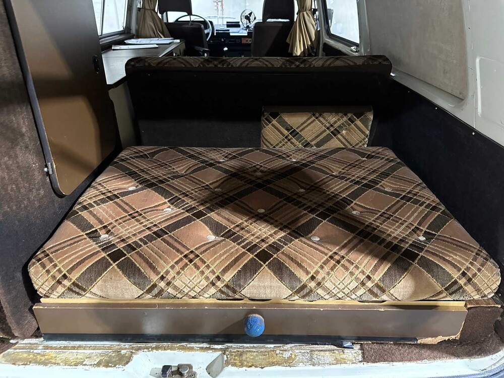 Volkswagen T3 Kampeerwagen 1980, KF-62-DX Camper