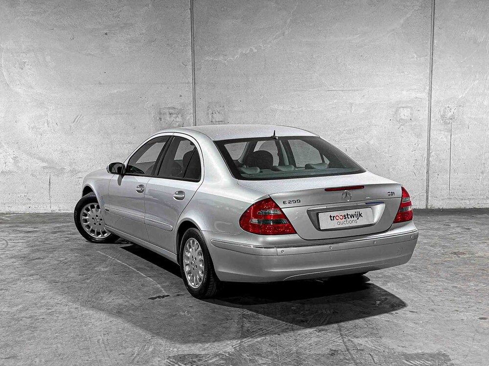 Mercedes-Benz E200 CDI Classic 122PS 2006 E-Klasse, Z-601-RT