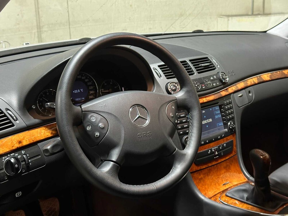 Mercedes-Benz E200 CDI Classic 122PS 2006 E-Klasse, Z-601-RT