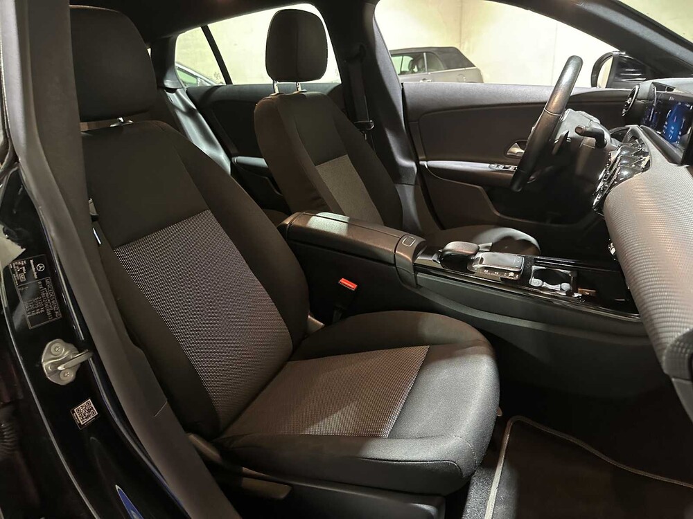 Mercedes-Benz CLA200 d Advantage CLA-Klasse Shooting Brake 150PS 2021 (Original-NL), K-136-HK