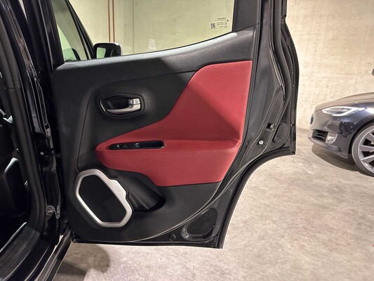 Jeep Renegade 1.4 MultiAir Limited 140pk 2017, NN-057-P