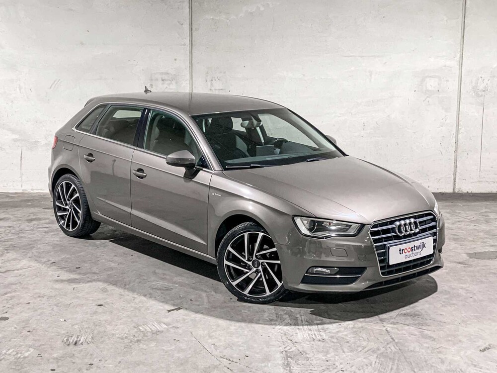 Audi A3 Sportback 1.4 TFSI Ambition Pro Line plus g-tron 110PS 2014, 7-TLL-20