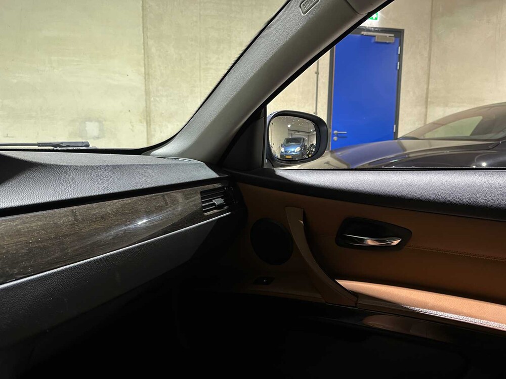 BMW 320i Corporate Lease Business Line 163PS 2012 3er Coupé, 58-TDK-4