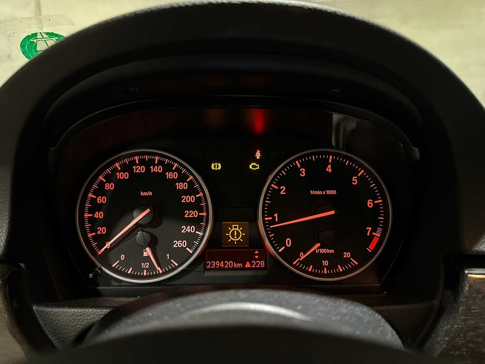 BMW 320i Corporate Lease Business Line 163PS 2012 3er Coupé, 58-TDK-4