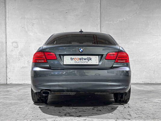 BMW 320i Corporate Lease Business Line 163pk 2012 3-serie Coupe, 58-TDK-4