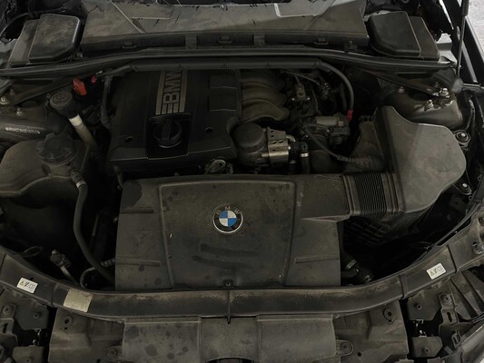 BMW 320i Corporate Lease Business Line 163pk 2012 3-serie Coupe, 58-TDK-4