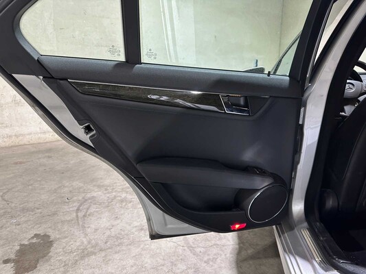 Mercedes-Benz C350 CGI 3.5 V6 BlueEFFICIENCY Elegance 292PS 2009 C-Klasse, 02-PRF-7 Youngtimer