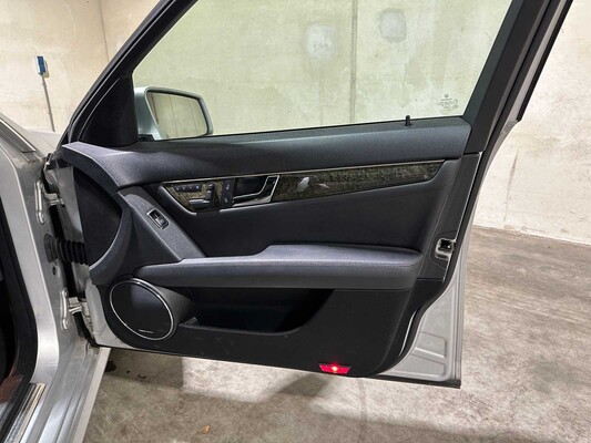 Mercedes-Benz C350 CGI 3.5 V6 BlueEFFICIENCY Elegance 292PS 2009 C-Klasse, 02-PRF-7 Youngtimer