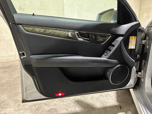 Mercedes-Benz C350 CGI 3.5 V6 BlueEFFICIENCY Elegance 292PS 2009 C-Klasse, 02-PRF-7 Youngtimer