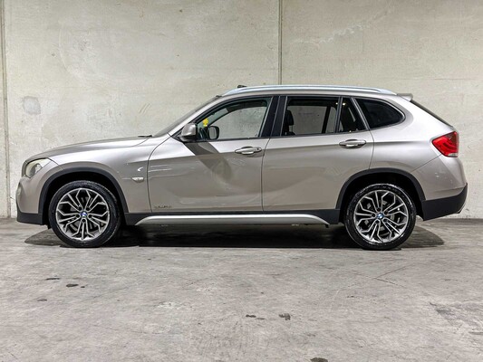 BMW X1 sDrive18i Executive 150pk 2010, 81-LHT-2