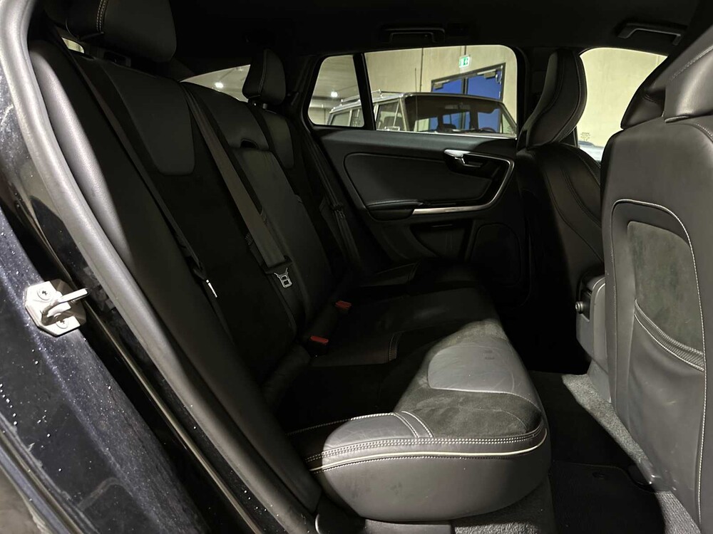 Volvo V60 1.6 T3 R-Design 150PS 2015, 5-ZTK-58