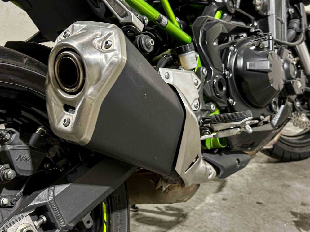 Kawasaki Z900 Tour 948cc 2022 Motorrad, 26-MR-HS