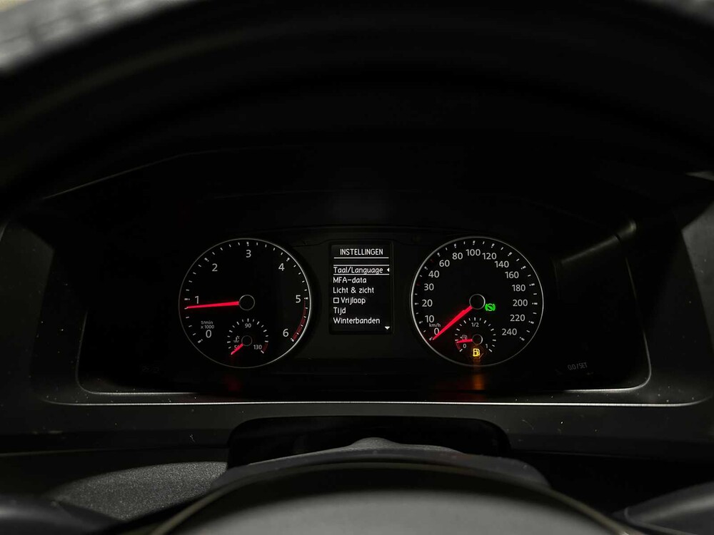 Volkswagen Transporter T6 Camper 2.0 4P -Selbstbau- 140PS 2016 (Automatik), S-456-LJ