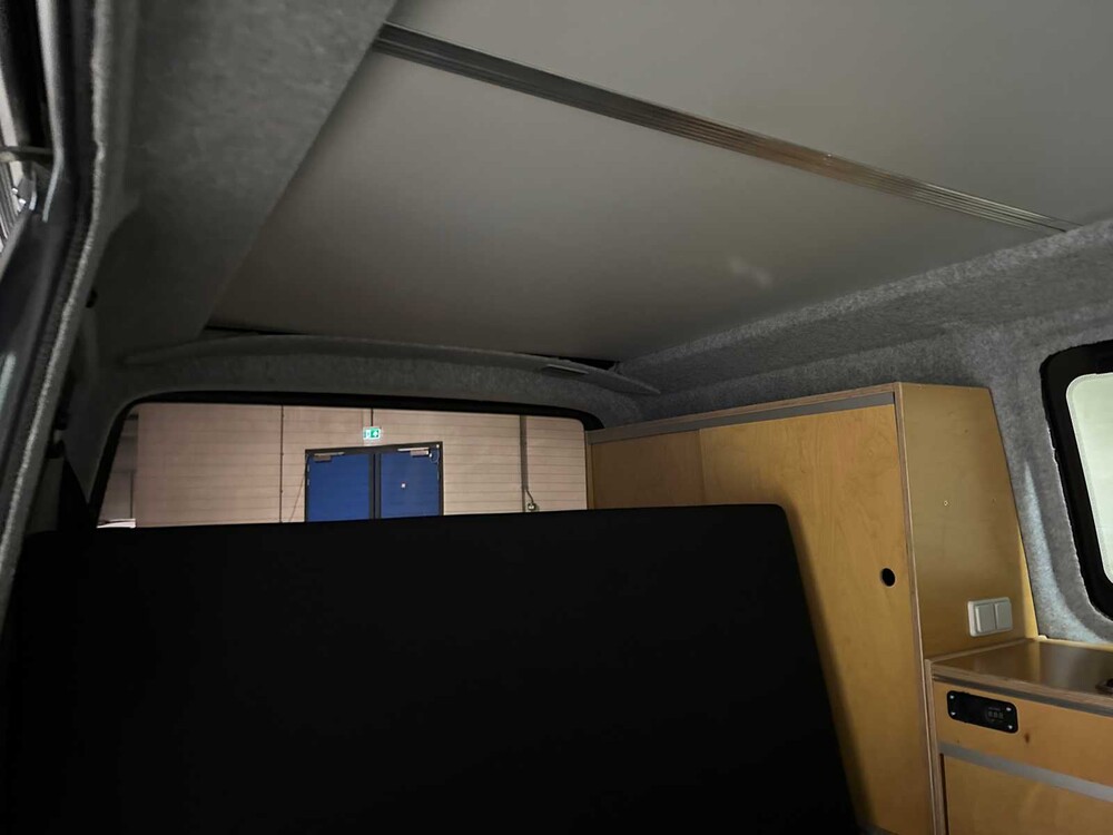 Volkswagen Transporter T6 Camper 2.0 4P -Selbstbau- 140PS 2016 (Automatik), S-456-LJ