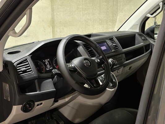 Volkswagen Transporter T6 Camper 2.0 4P -Selbstbau- 140PS 2016 (Automatik), S-456-LJ