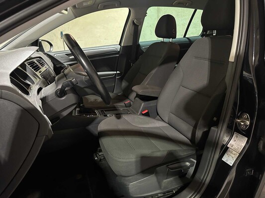 Volkswagen Golf 1.0 TSI Comfortline Business 116PS 2019, ZL-832-K