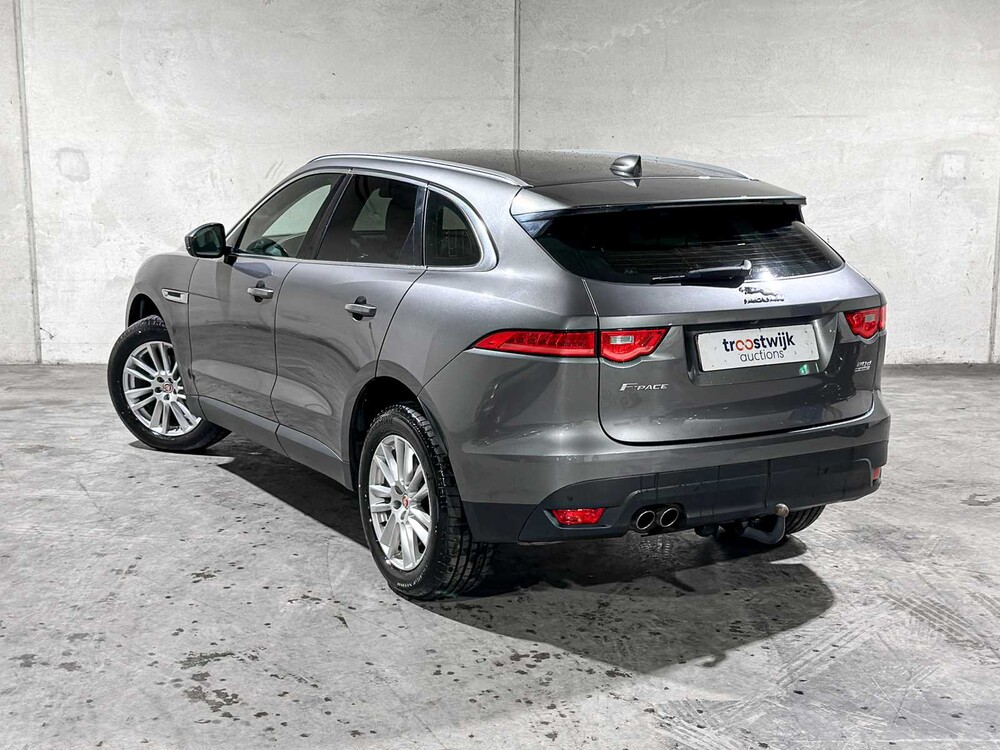 Jaguar F-PACE 2.0 Portfolio AWD 20d 179PS 2017, NL-229-D