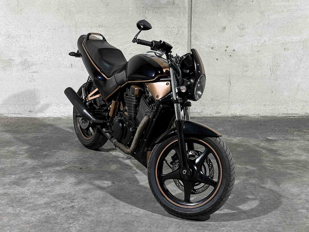 Suzuki VX800 Caferacer 805cc 1991 (Original-NL), MK-07-ZD