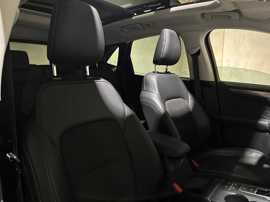 Ford Kuga 2.5 PHEV Titanium X 152PS 2021, L-036-HP