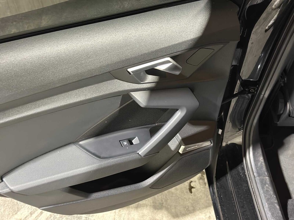 Audi A3 Limousine 30 TFSI S Edition 110PS 2021, Z-259-RT