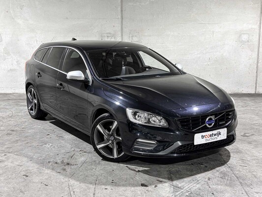 Volvo V60 1.6 T3 R-Design 150pk 2015, 5-ZTK-58