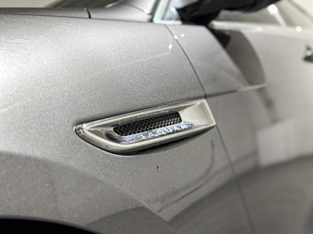 Jaguar F-PACE 2.0 Portfolio AWD 20d 179pk 2017, NL-229-D