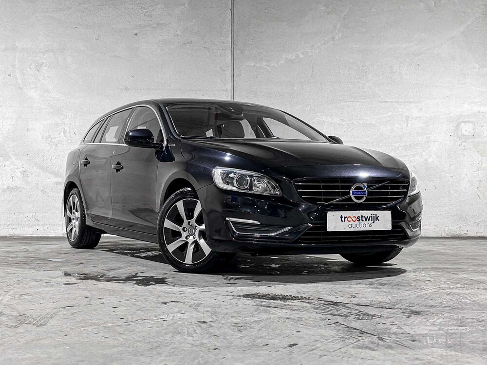 Volvo V60 2.4 D6 AWD Plug-In Hybrid Summum 215pk 2013, 9-SPL-27