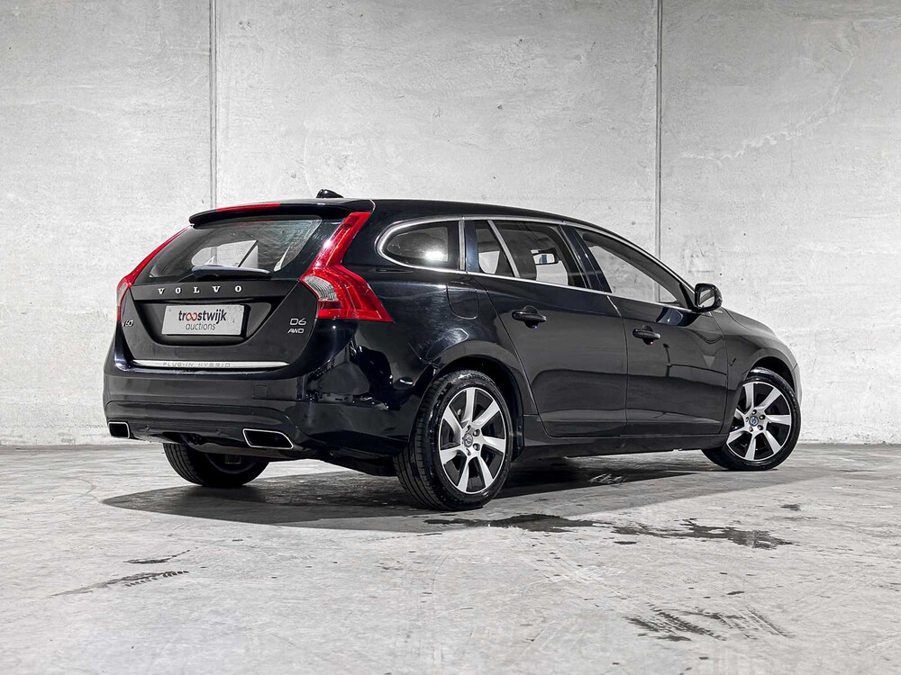 Volvo V60 2.4 D6 AWD Plug-In Hybrid Summum 215pk 2013, 9-SPL-27