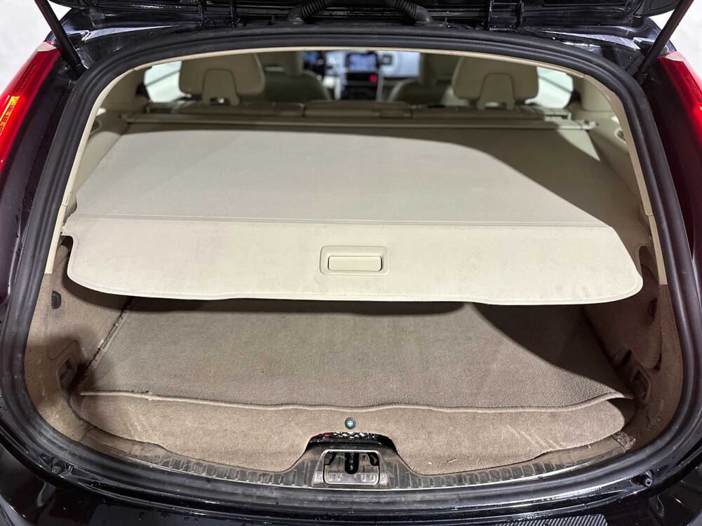 Volvo V60 2.4 D6 AWD Plug-In Hybrid Summum 215pk 2013, 9-SPL-27