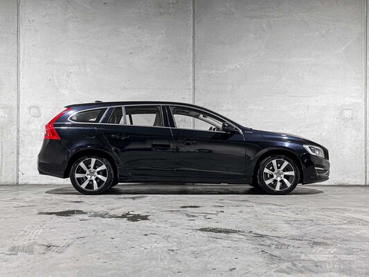 Volvo V60 2.4 D6 AWD Plug-In Hybrid Summum 215pk 2013, 9-SPL-27