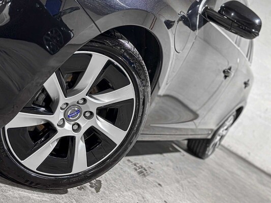 Volvo V60 2.4 D6 AWD Plug-In Hybrid Summum 215pk 2013, 9-SPL-27