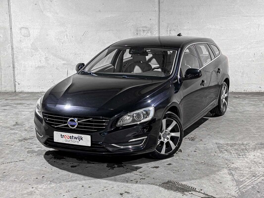 Volvo V60 2.4 D6 AWD Plug-In Hybrid Summum 215pk 2013, 9-SPL-27