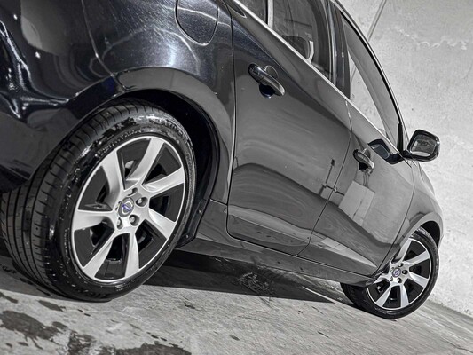 Volvo V60 2.4 D6 AWD Plug-In Hybrid Summum 215pk 2013, 9-SPL-27