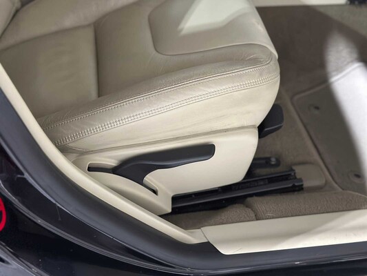 Volvo V60 2.4 D6 AWD Plug-In Hybrid Summum 215pk 2013, 9-SPL-27