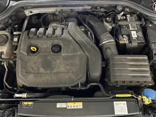 Volkswagen Golf Variant 1.5 TSI Life Business 131pk 2021 (Origineel-NL), L-152-ZR