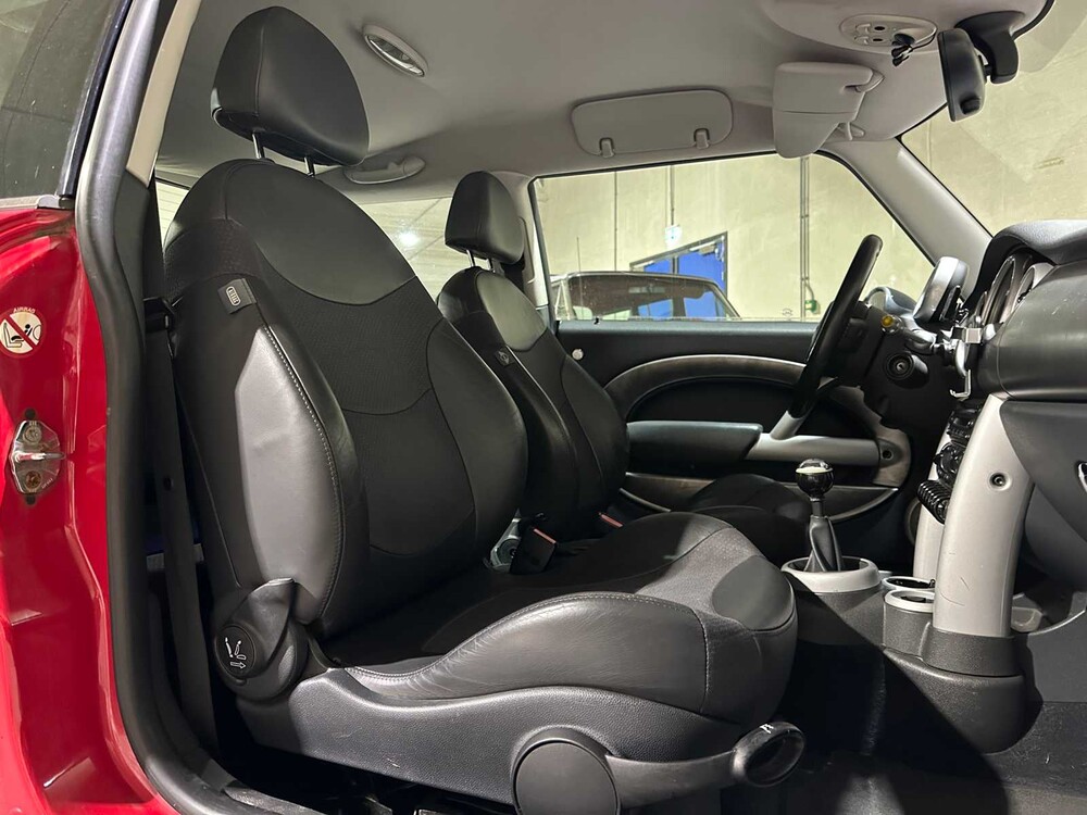 Mini Cooper S 1.6 170pk 2005, 17-KBS-7 Youngtimer